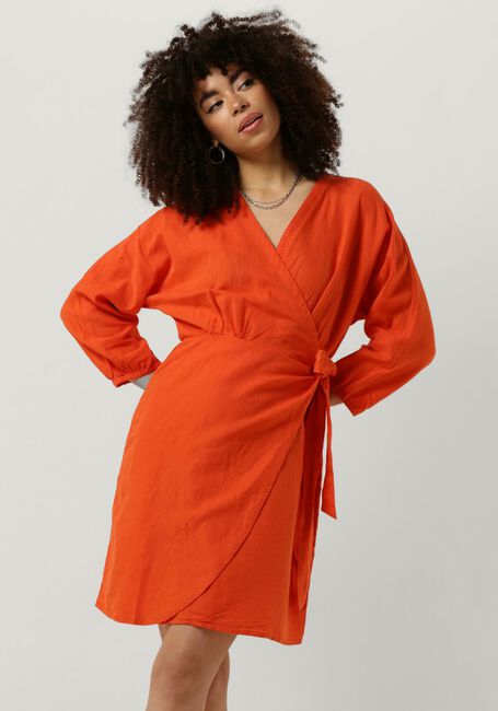 Oranje MSCH COPENHAGEN Mini jurk MSCHMIRILLA 3/4 WRAP DRESS - large
