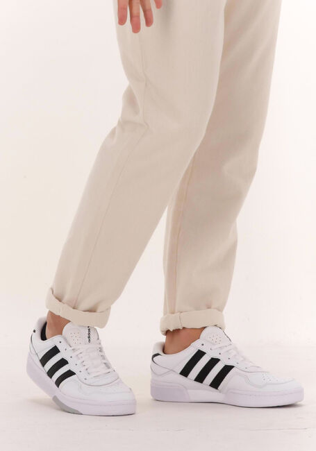 Witte ADIDAS Lage sneakers COURTIC MEN | Omoda