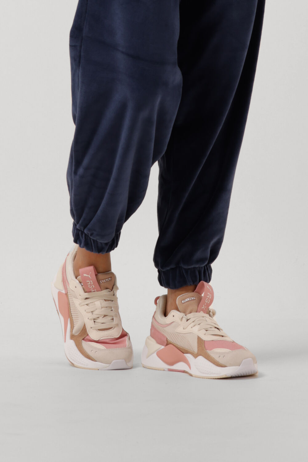 Puma rs x dames zwart 2024 roze