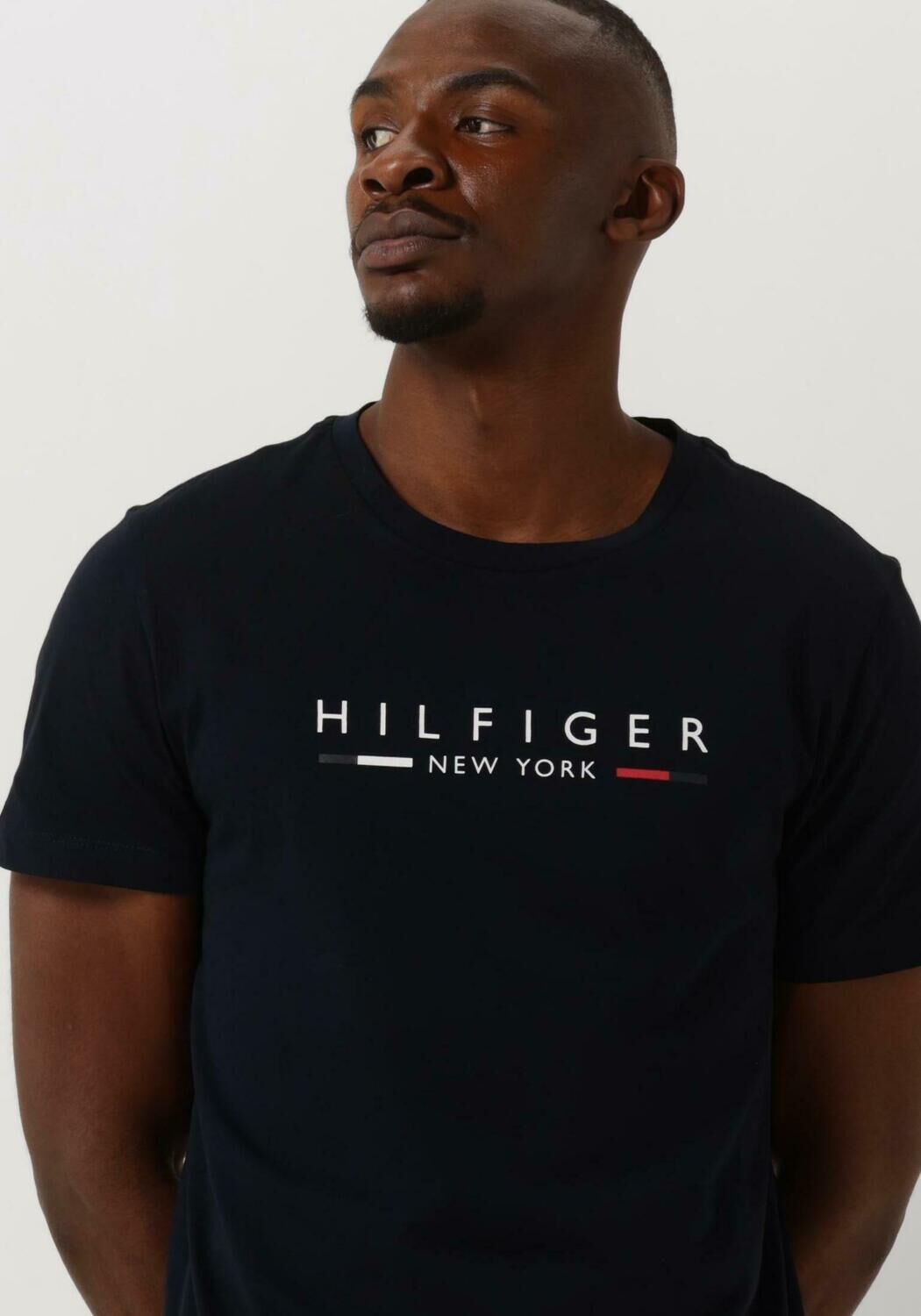 Tommy deals hilfiger tee