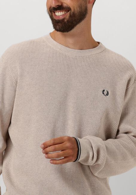 Gebroken wit FRED PERRY Trui WAFFLE STITCH CREW NECK JUMPER - large