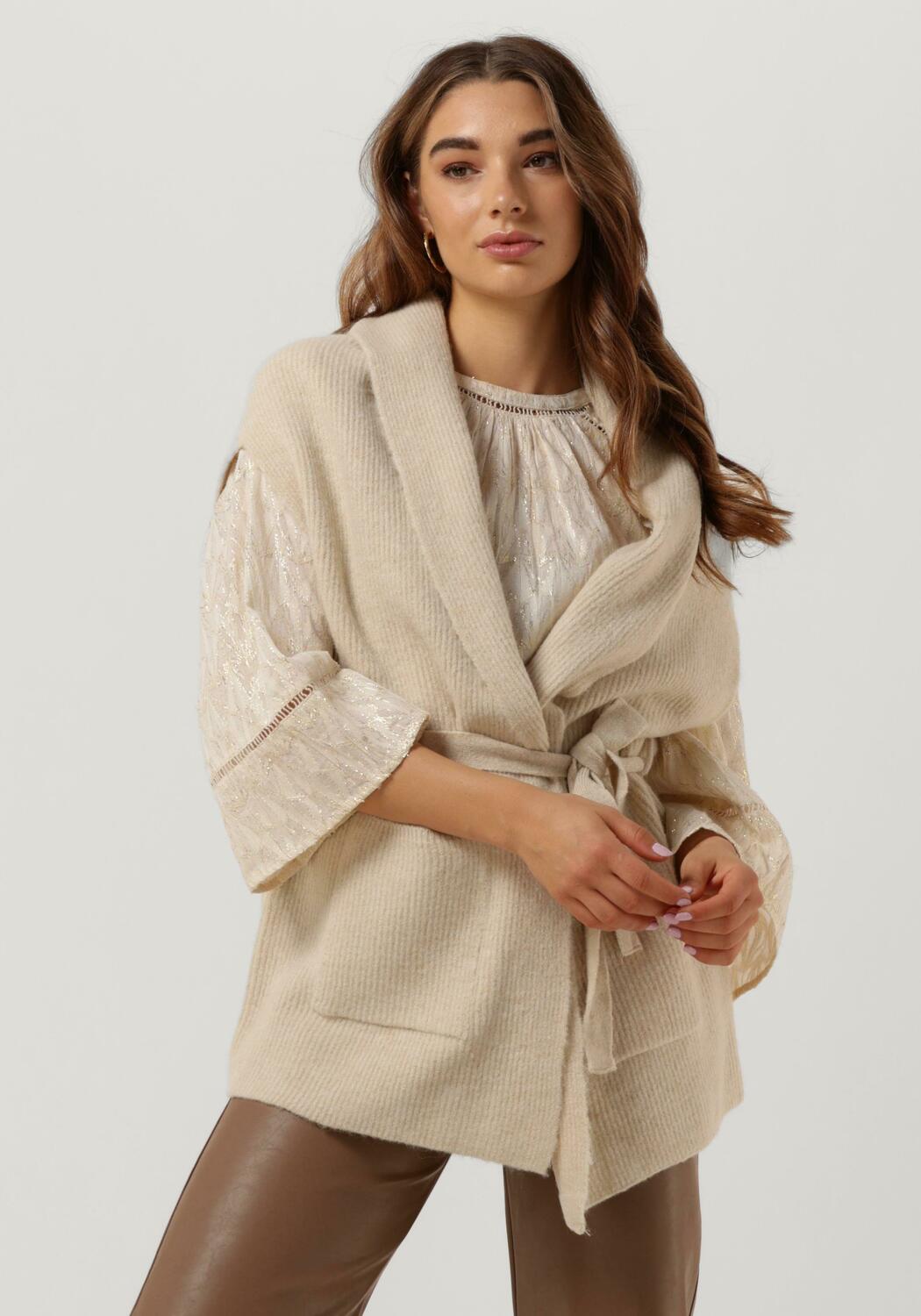 Witte SUMMUM Gilet SLEEVELESS CARDIGAN COSY SHIMMER WOOL KNIT Omoda   Fb 224188 1 