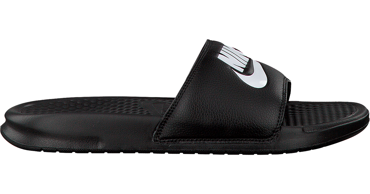 nike benassi slippers